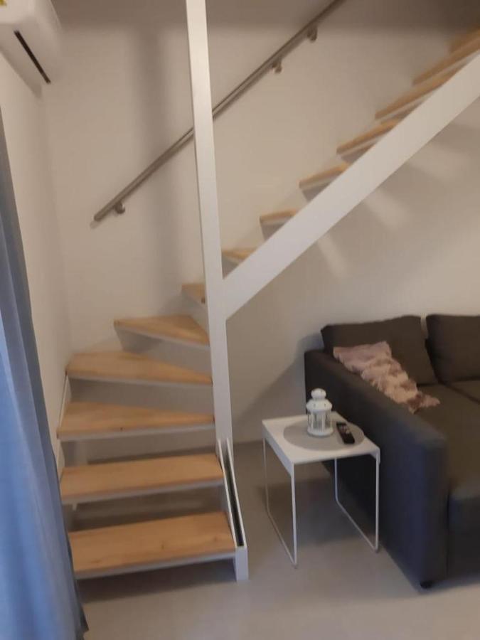 Apartman Hmelina Vrsi Eksteriør billede