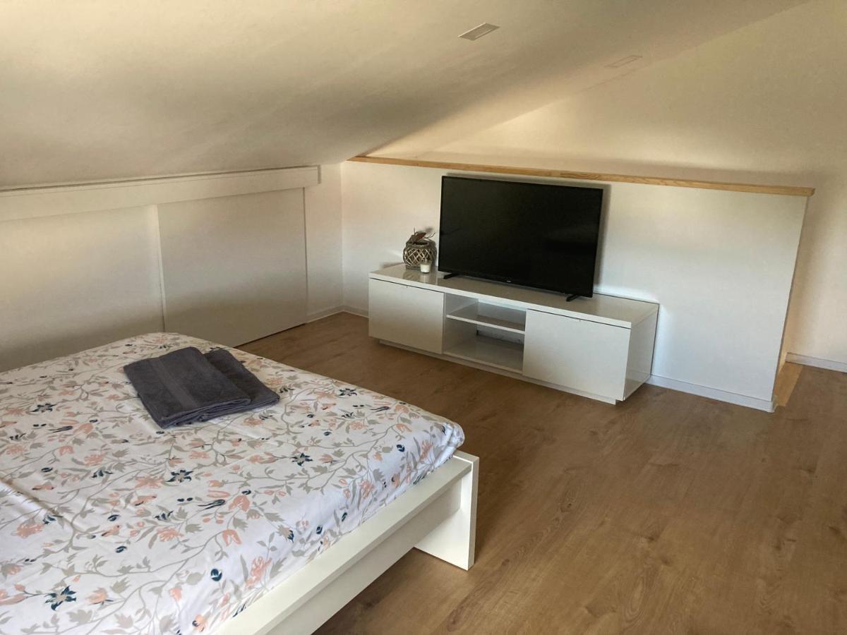 Apartman Hmelina Vrsi Eksteriør billede